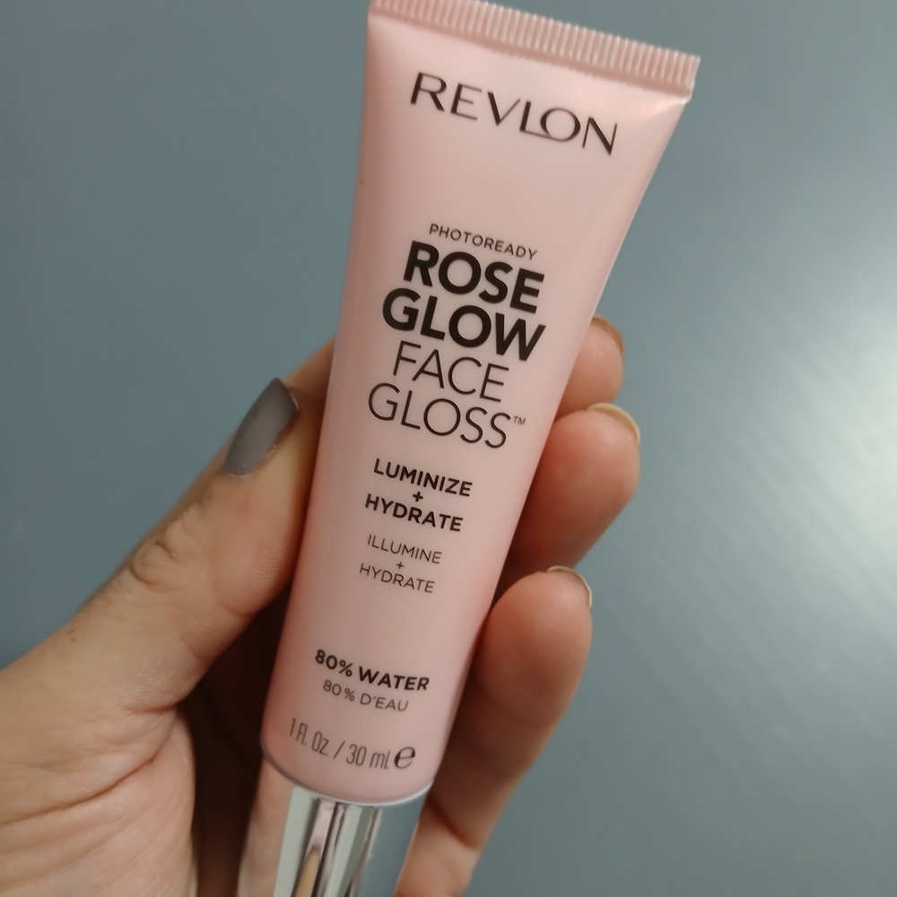 🎀3 For $15 Or 5 For $25  Revlon Rose Glow Face Gloss